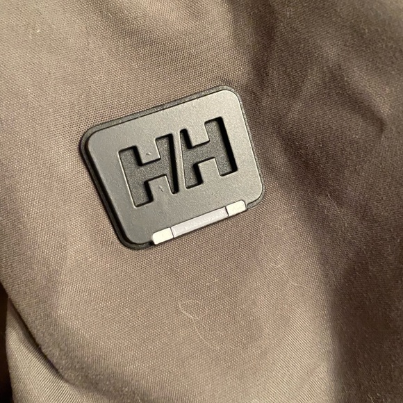 Helly Hansen Women's
Boyne Insulated‎ Parka
Utility Green - Picture 8 of 13